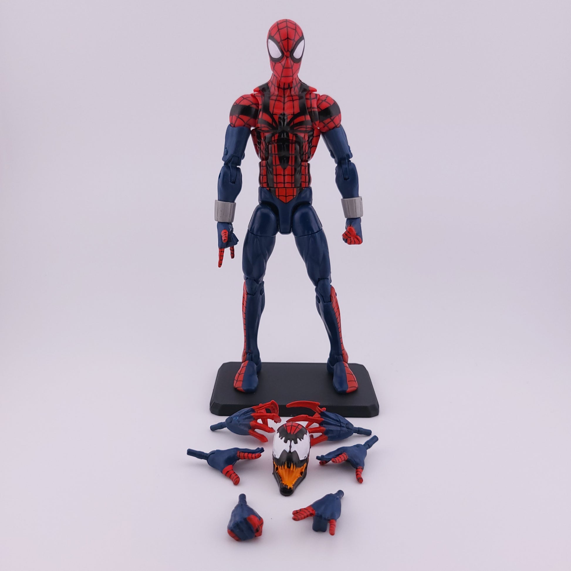 Marvel Legends Ben Reilly Spider-Man (Absorbing Man Build a Figure Wave)