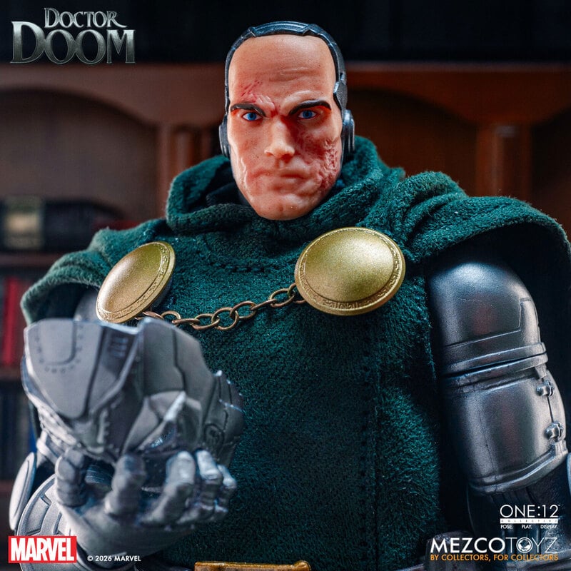 Mezco ONE:12 Doctor Doom